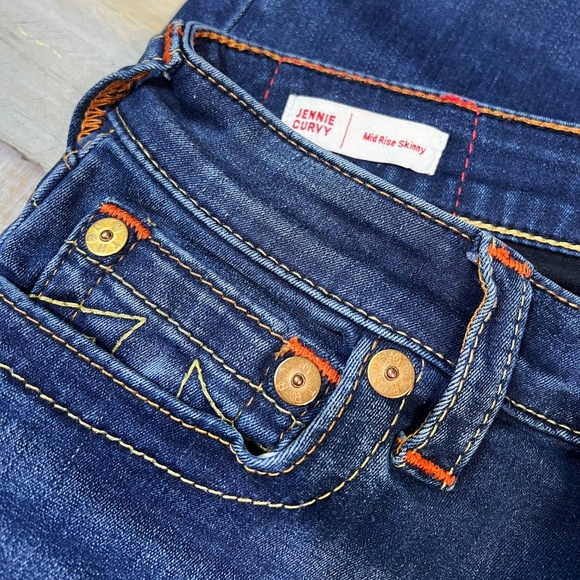 Like New! [True Religion] Jennie Curvy Mid Rise Dark Skinny Jeans | 27 Small 4 - Picture 11 of 16